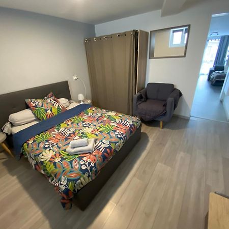 Appartement Moderne et Parking Privé Toul Esterno foto