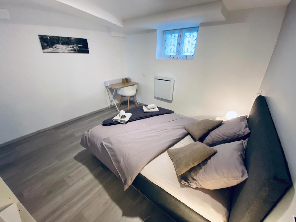 Appartement Moderne et Parking Privé Toul Esterno foto