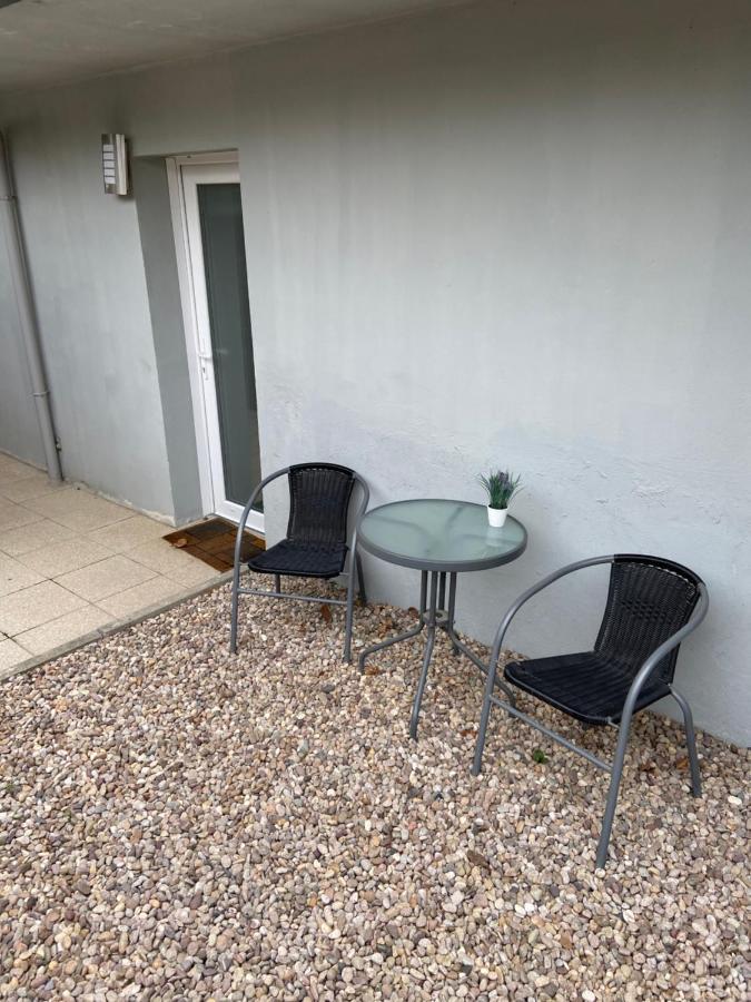 Appartement Moderne et Parking Privé Toul Esterno foto