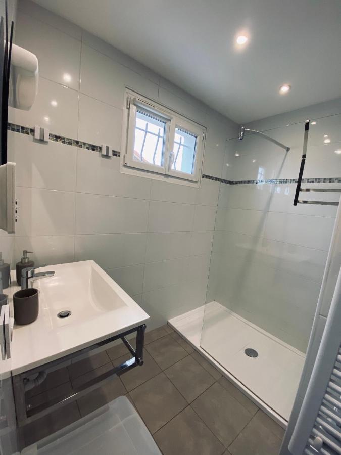Appartement Moderne et Parking Privé Toul Esterno foto