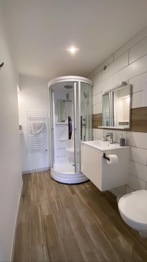 Appartement Moderne et Parking Privé Toul Esterno foto